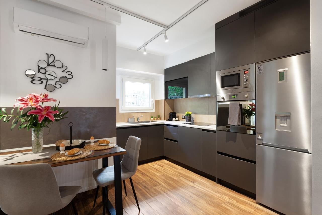 אתונה Seaside Apartment By Flisvos Marina מראה חיצוני תמונה